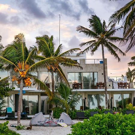 Hotel La Casa Cielo El Cuyo Bagian luar foto