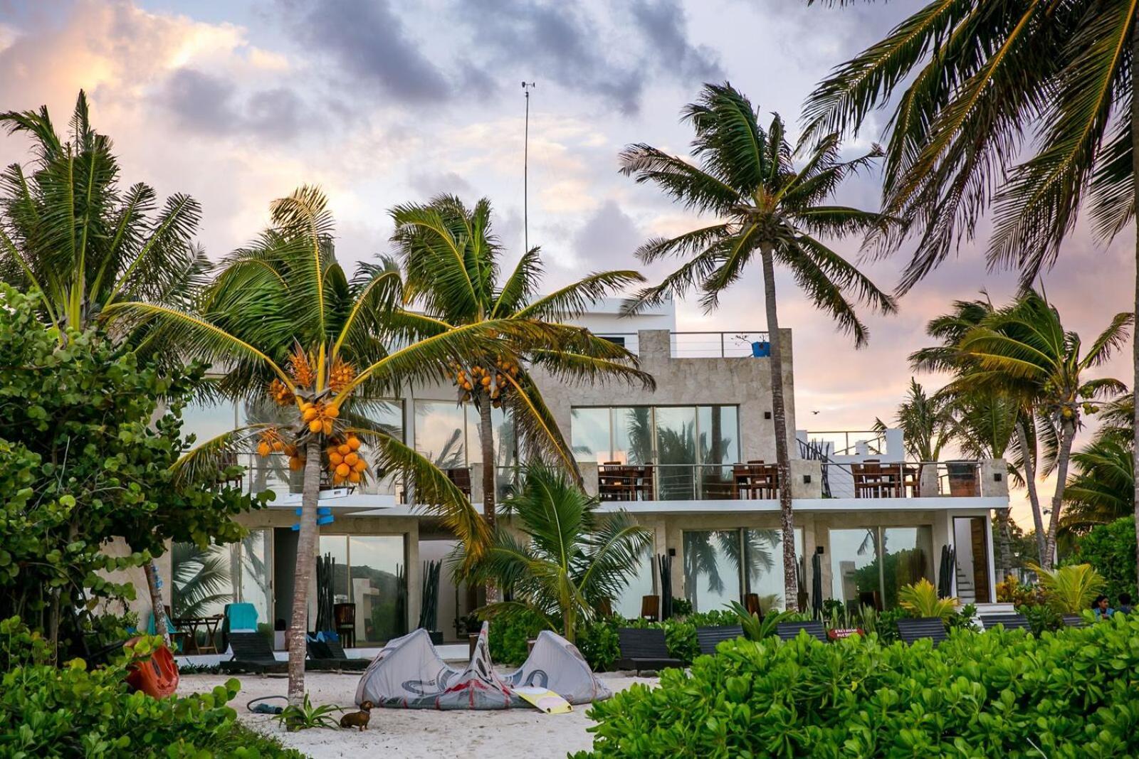 Hotel La Casa Cielo El Cuyo Bagian luar foto