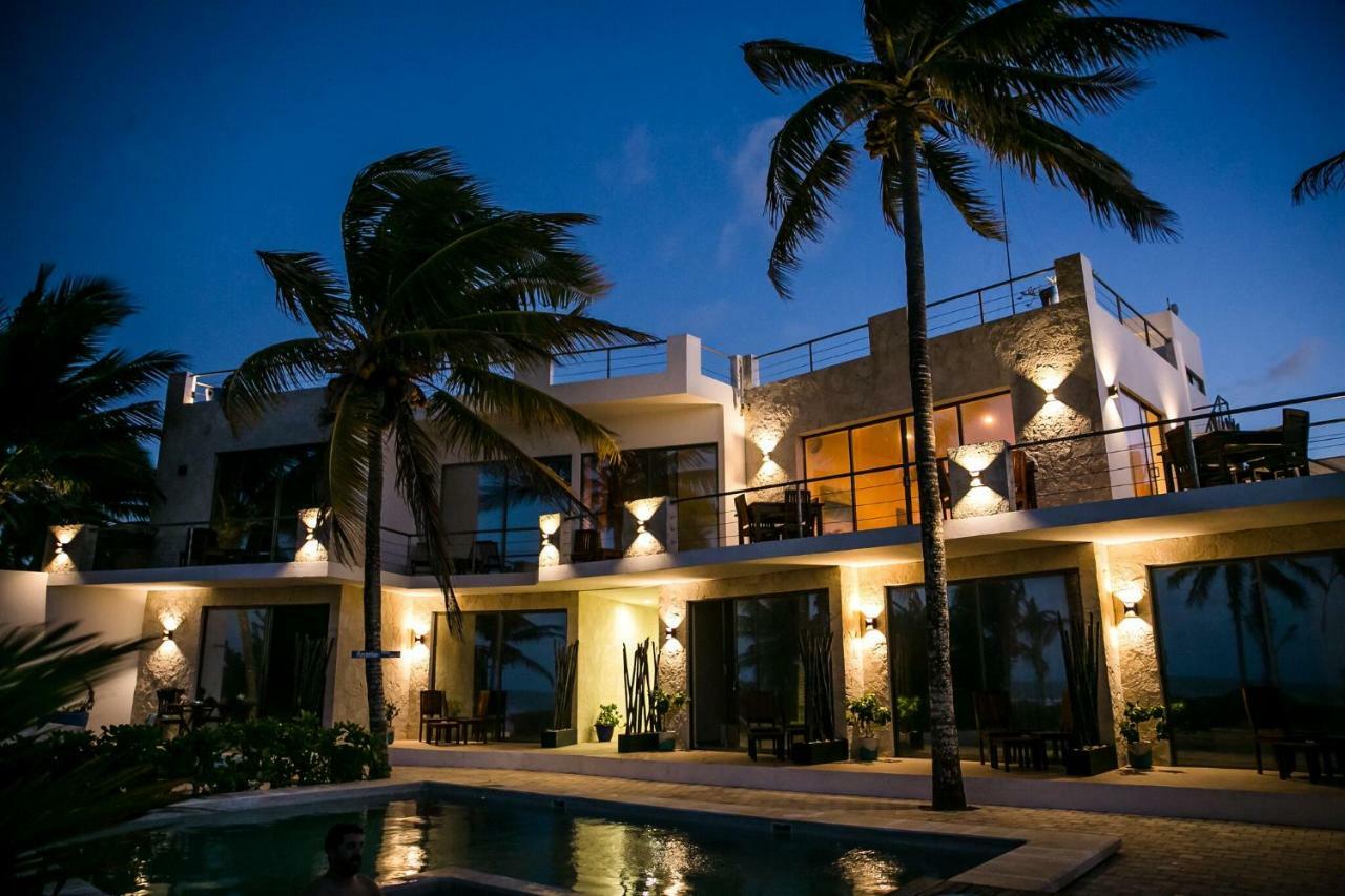 Hotel La Casa Cielo El Cuyo Bagian luar foto